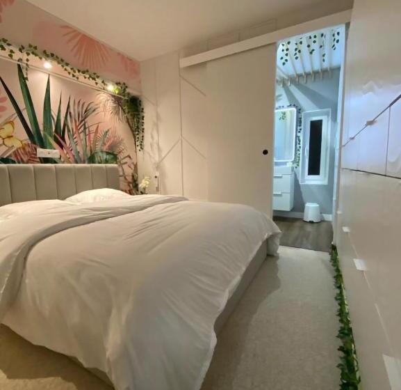 Апартаменты Deluxe 1 Спальня, L Appart Hôtel 23ème Avenue   Spa Privatif   Love Room   Appartements à Thèmes