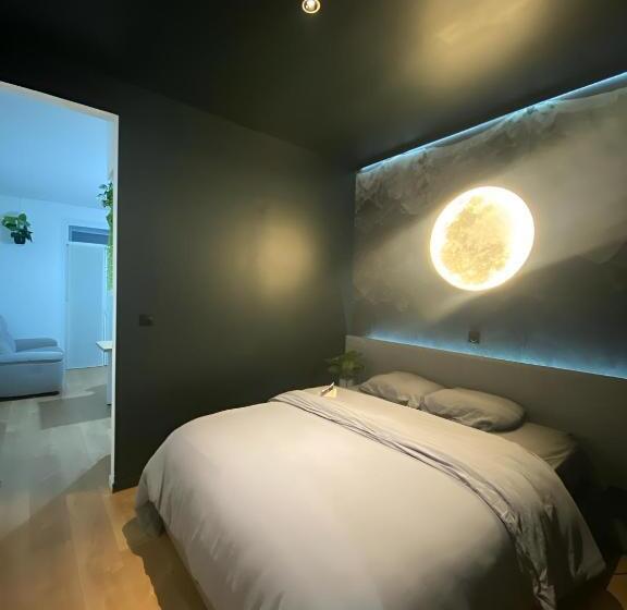 Апартаменты 1 Спальня с Балконом, L Appart Hôtel 23ème Avenue   Spa Privatif   Love Room   Appartements à Thèmes