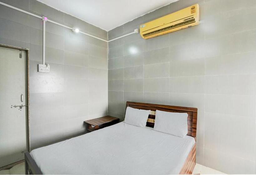 Трехместный Номер Классика, Oyo Ramdev Hotel & Guest House