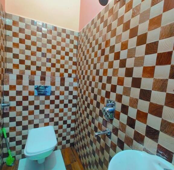Трехместный Номер Базовый, Ayodhya Residency 5 Min Walking From Ram Janmabhoomi