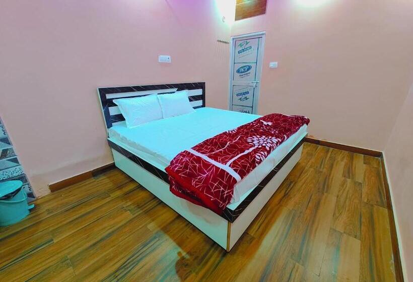 Номер Deluxe, Ayodhya Residency 5 Min Walking From Ram Janmabhoomi