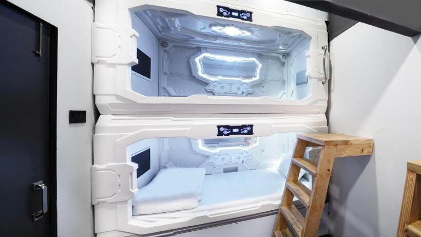 Номер Стандарт, Japanese Style Pod Hotel   Naptapgo   1m Ec Metro, Wifi, Lounge, Cafe