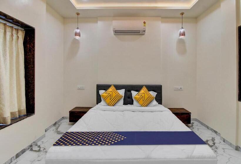 Трехместный Номер Классика, Oyo Hotel Raj Inn