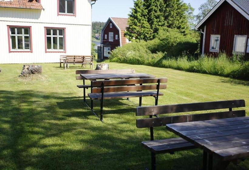 Номер Стандарт Вид на Сад, Semesterhemmet Sommarro