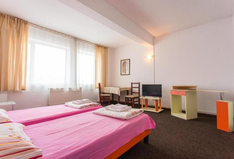 Номер Стандарт, Hostel Horia