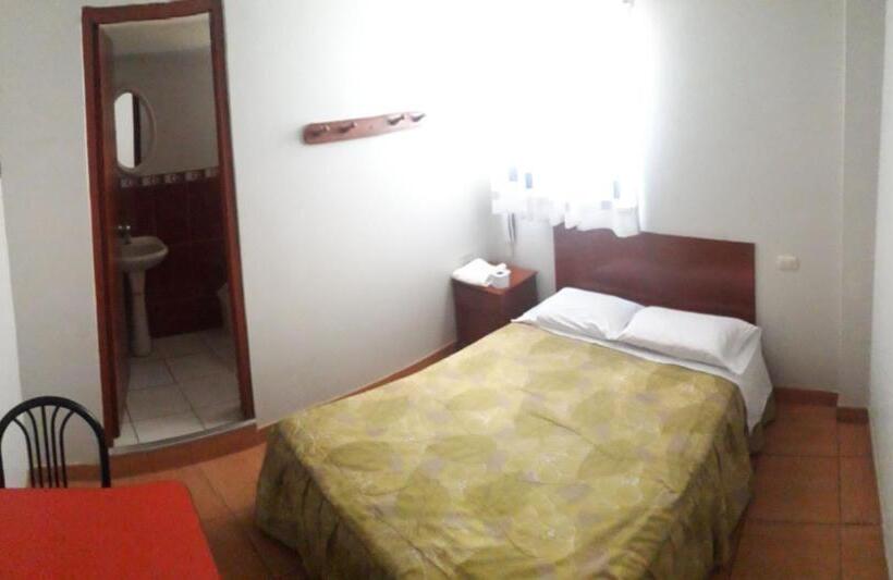 اتاق استاندارد یک نفره, Es Baños Sauna Gianmar I