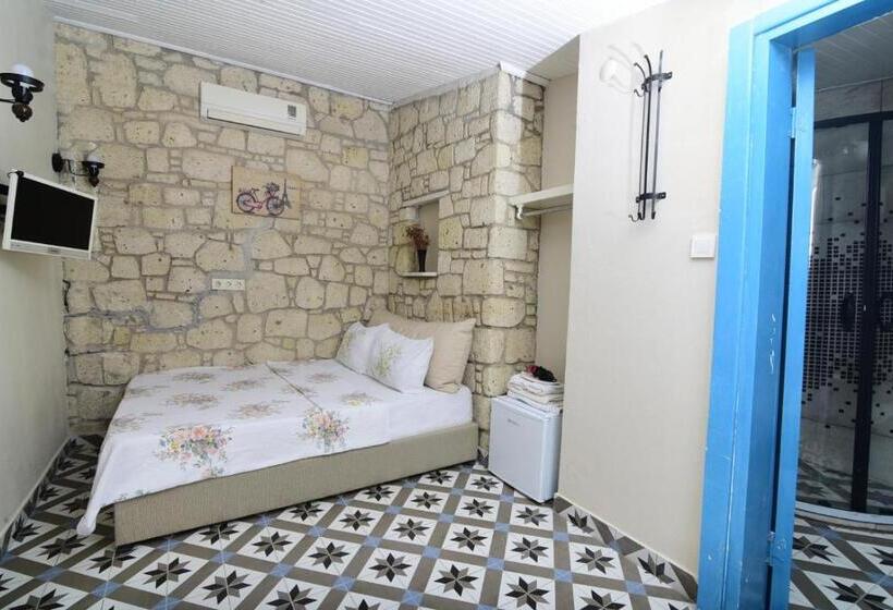 کابین, Kekik Alaçatı Otel Mayko