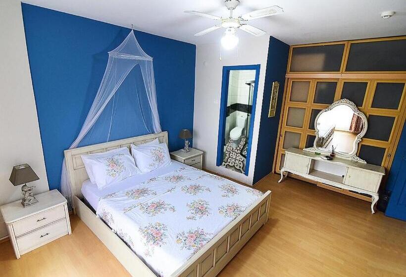اتاق لوکس با بالکن, Kekik Alaçatı Otel Mayko