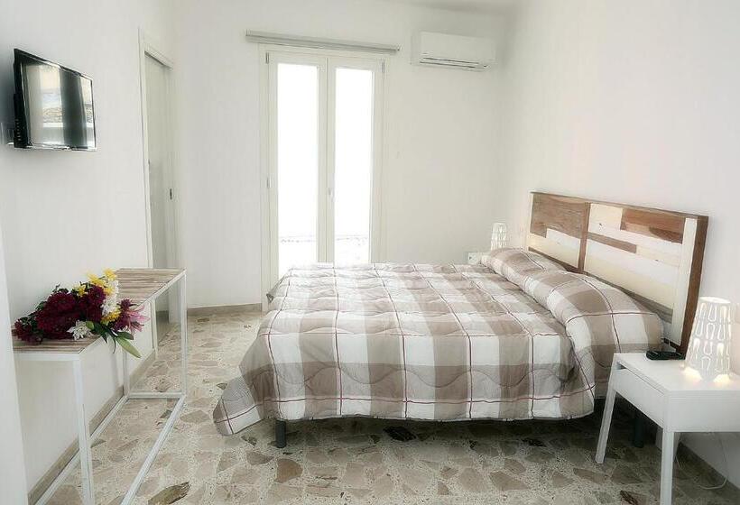 اتاق راحتی سه تخته, B&b   Le Tre Comari