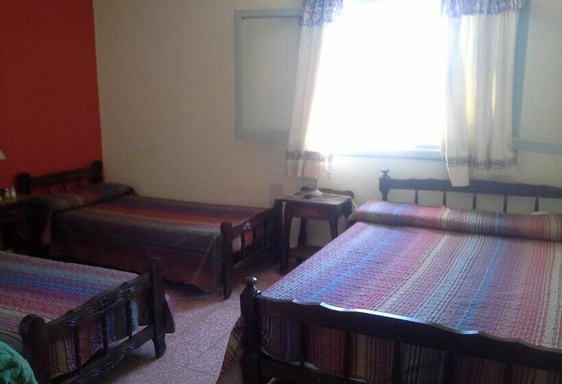 스탠다드 트리플 룸, Galicia Accomodation