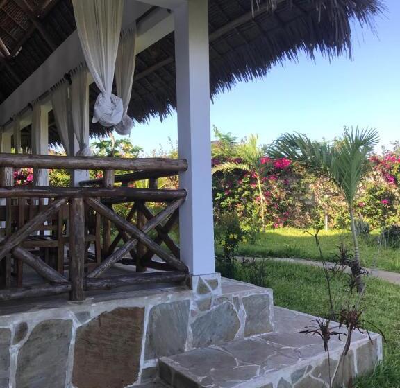 اتاق لوکس با تخت بزرگ, Beach Way Villa