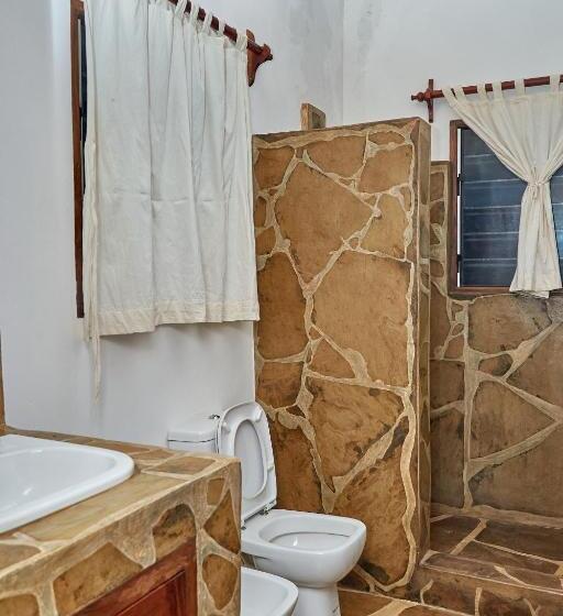 اتاق لوکس با تخت بزرگ, Beach Way Villa