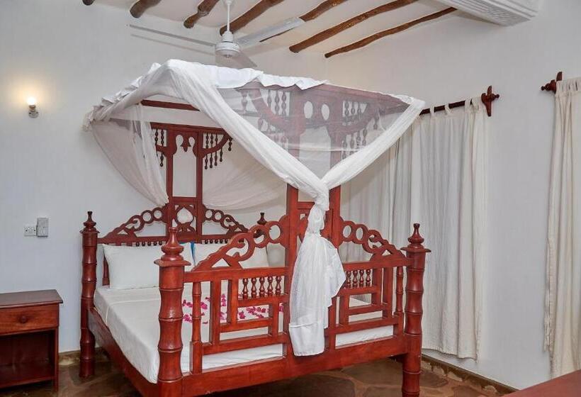اتاق استاندارد با بالکن, Beach Way Villa
