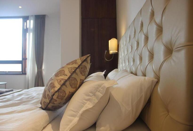 اتاق سوپریور خانوادگی, Ecotel Chiminda Abode