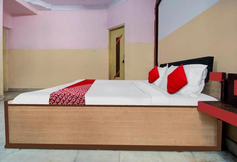 Трехместный Номер Классика, Oyo Hotel Sanwariya Palace