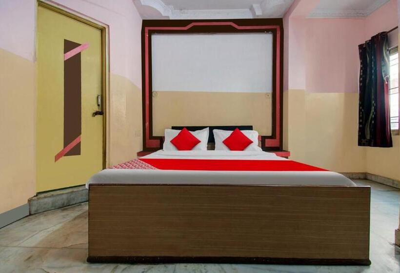 Трехместный Номер Классика, Oyo Hotel Sanwariya Palace
