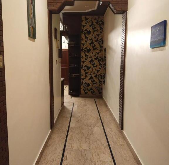 اتاق لوکس, Luxury Guest House Near Agha Khan, Karachi Airport
