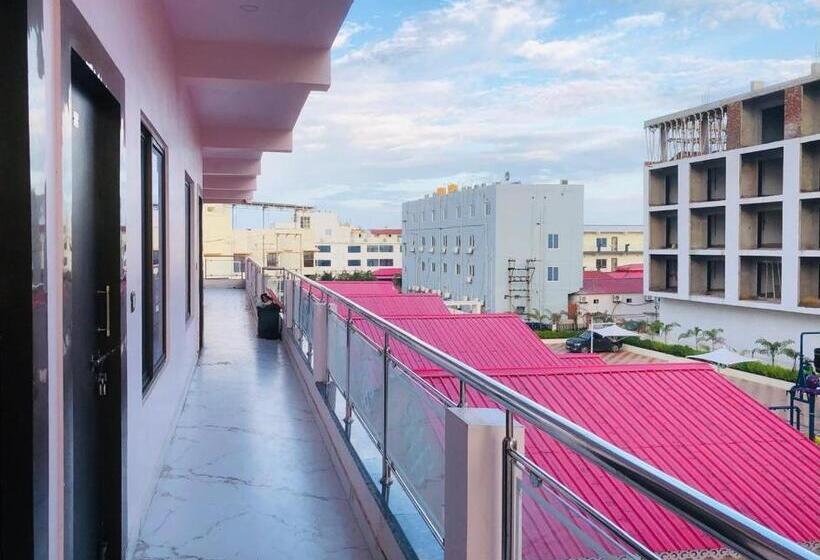Номер Стандарт Вид на Бассейн, Tropicana Beach Resort, Mandarmani