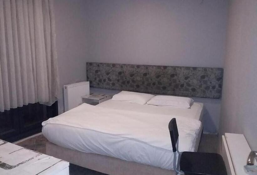 استودیوی استاندارد, Crux Suite