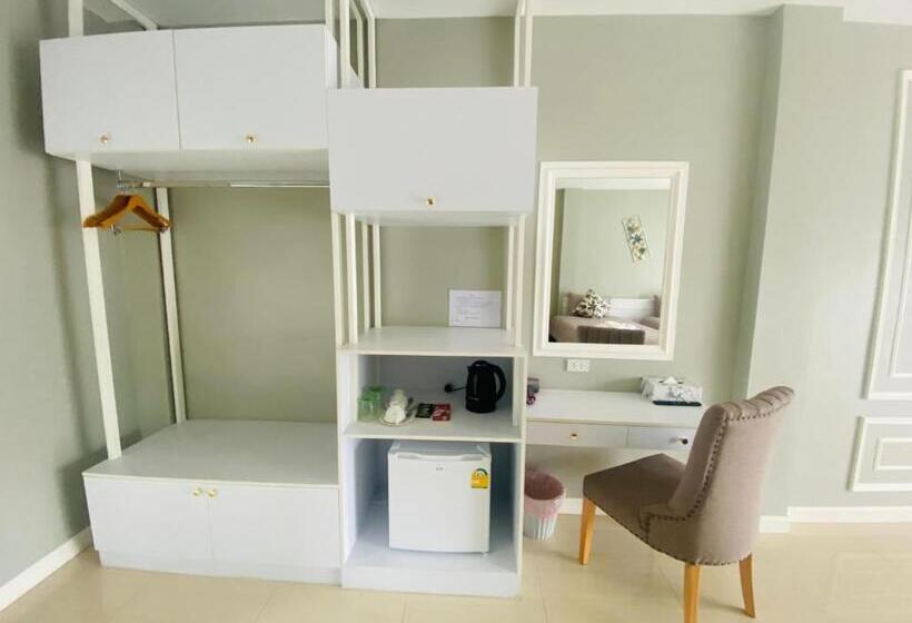 Номер Стандарт Трехместный, พาราไดซ์รีสอร์ต สังขละบุรี Paradise Resort At Sangkhlaburi