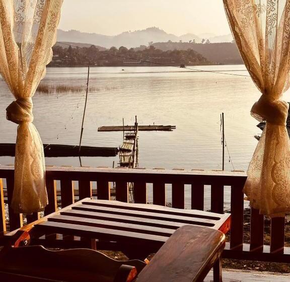 Дом 1 Спальня, พาราไดซ์รีสอร์ต สังขละบุรี Paradise Resort At Sangkhlaburi