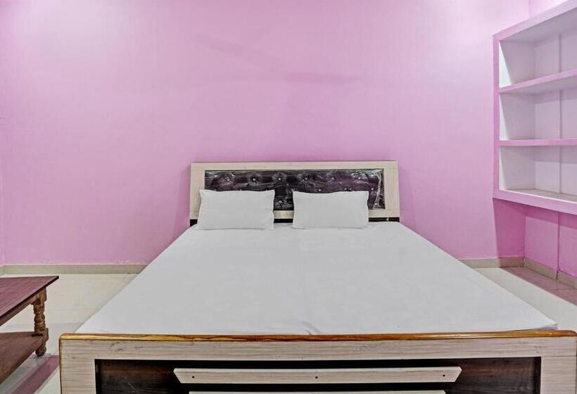 Трехместный Номер Классика, Oyo 82187 Divine Inn Hotel And Guest House