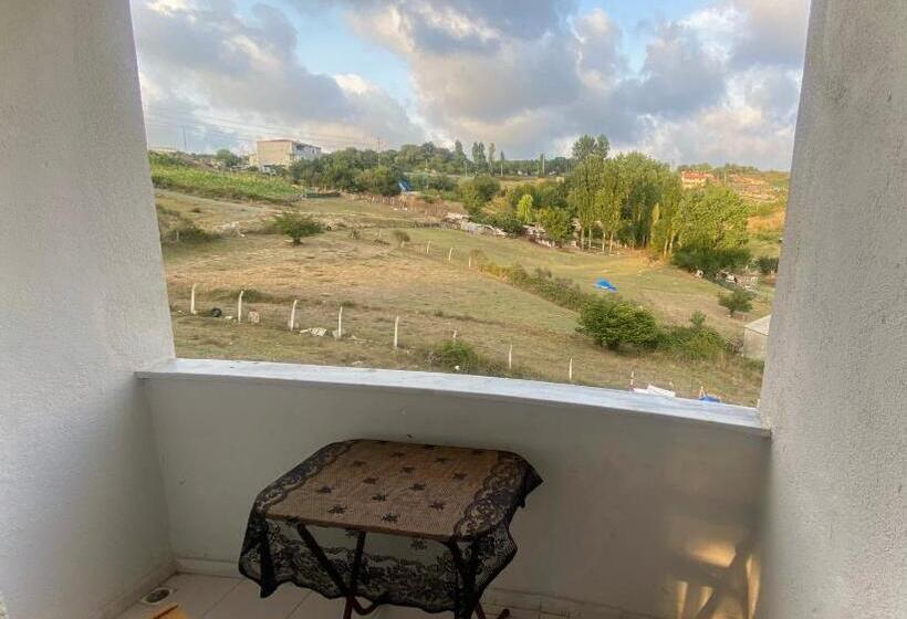 اتاق استاندارد, Cozy House Near The Airport