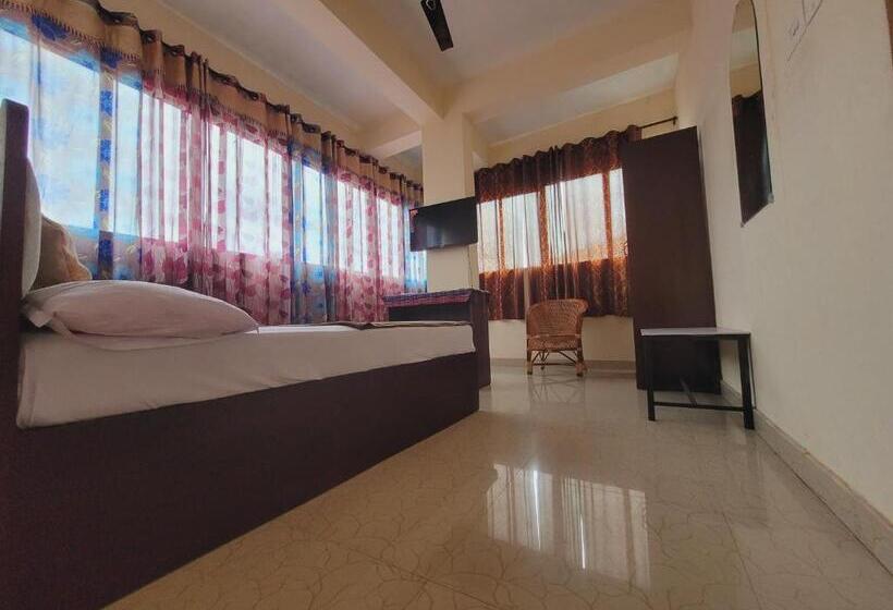 Номер Deluxe, Green Castle Residency