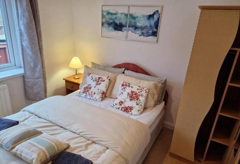 Номер Стандарт Индивидуальный, Cozy Room A @ Shiremoor