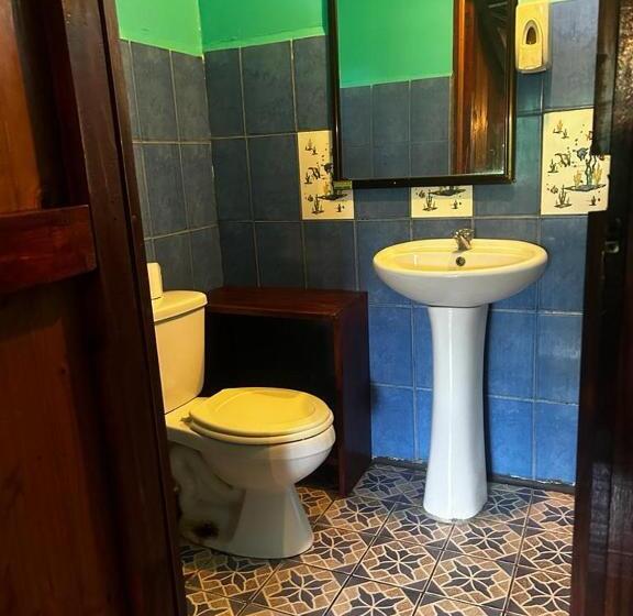 스탠다드 룸, The Monkey Trail Hostel