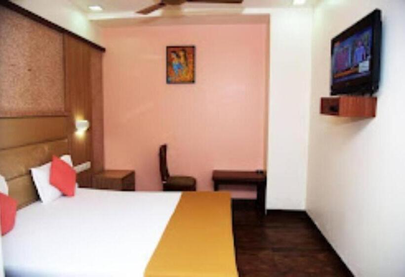 デラックスルーム, Indiana Inn , Navi Mumbai