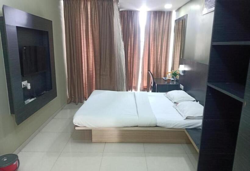 Номер Премиум, Vits Select Grand Inn, Ratnagiri