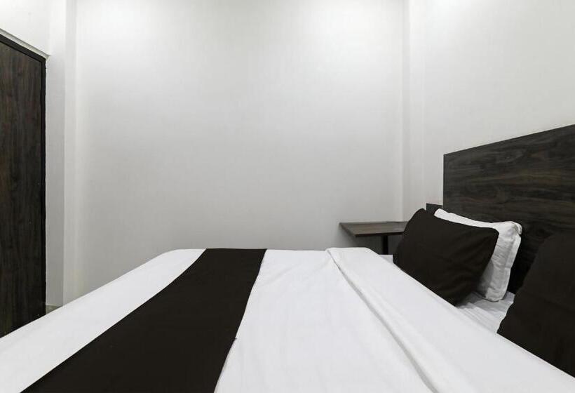 Трехместный Номер Классика, Golden Inn