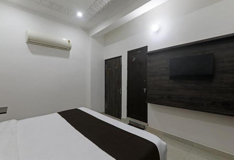 Трехместный Номер Классика, Golden Inn