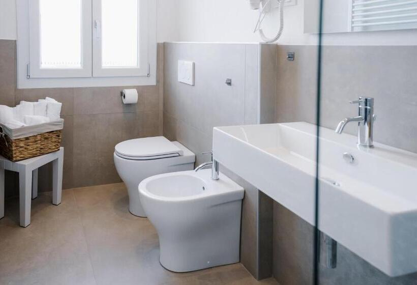 اتاق سوپریور با چشم‌انداز شهر, Lamì Room & Apartment