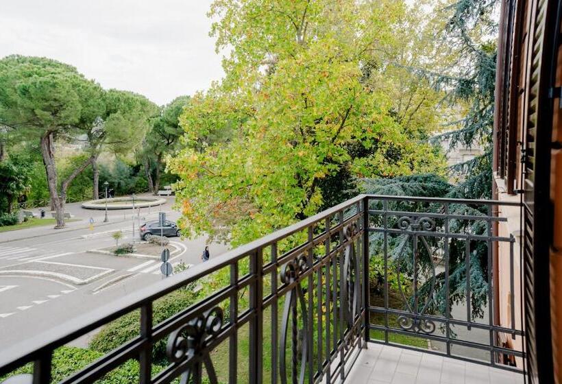سوییت خانوادگی, Lamì Room & Apartment
