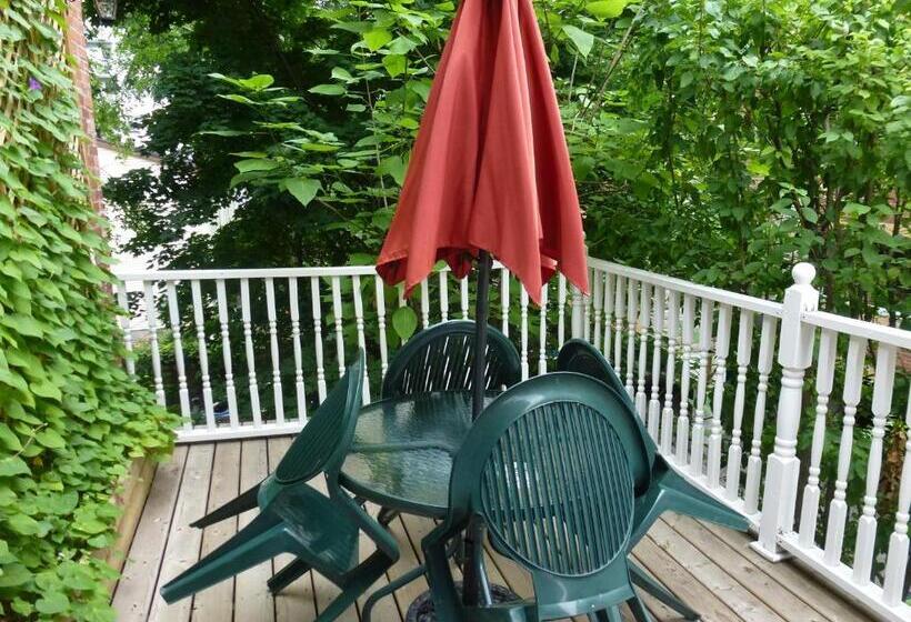 스탠다드 발코니 룸, Auberge King Edward Bed And Breakfast