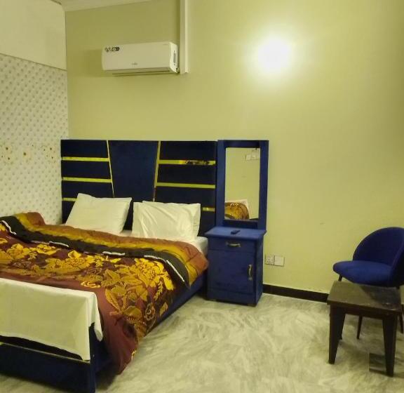 اتاق خانوادگی, J A Guest House