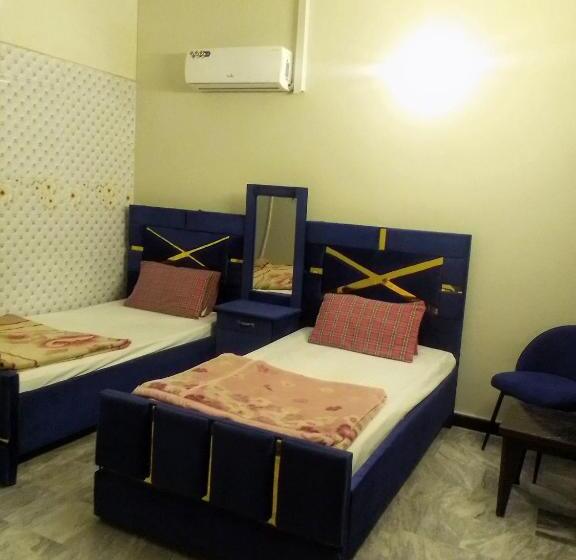 اتاق اکونومی, J A Guest House