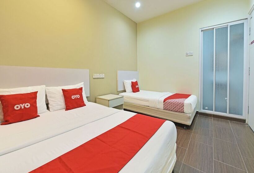 Номер Стандарт Трехместный, V Hotel Sri Gombak