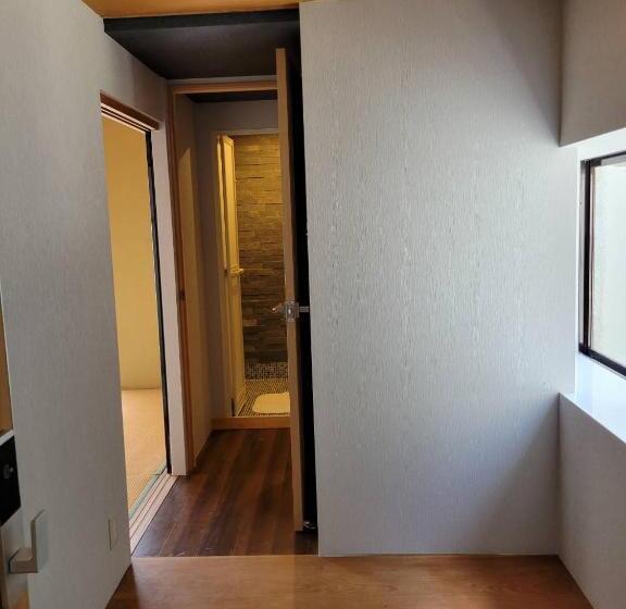 Номер Стандарт, Villa 33 Kashikojima