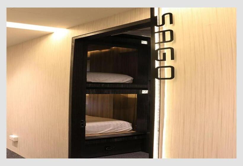 Capsule, Cube Boutique Capsule Hotel At Chinatown