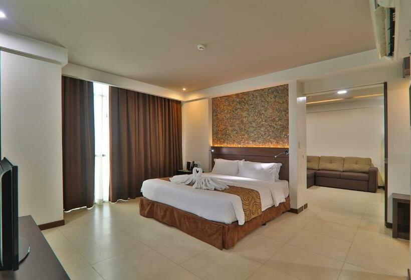 Люкс, Kew Hotel Tagbilaran