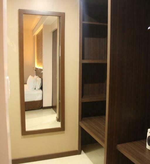 Люкс, Kew Hotel Tagbilaran
