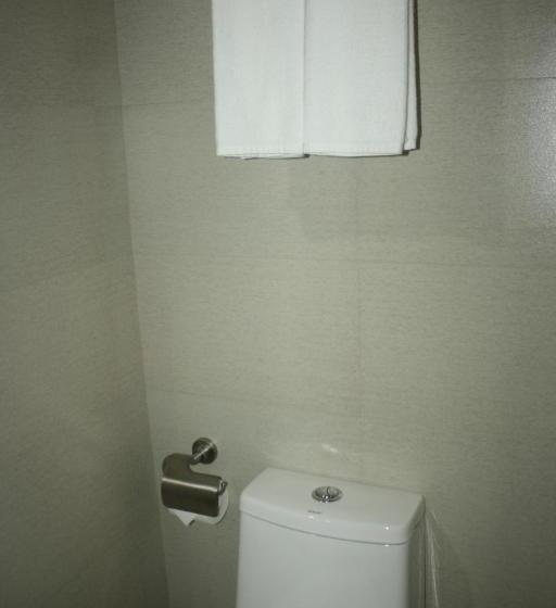 Номер Стандарт, Kew Hotel Tagbilaran