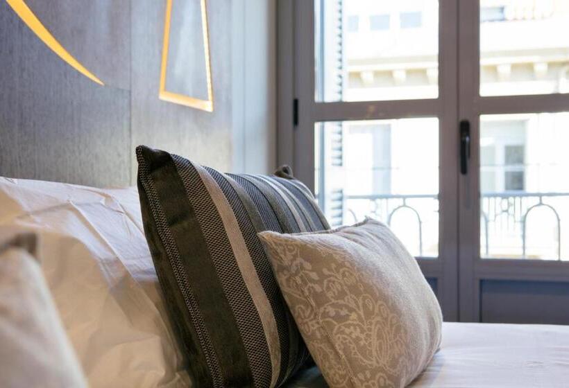 شقة غرفة نوم واحدة مزودة بشُرفة, Legazpi Doce Rooms & Suites