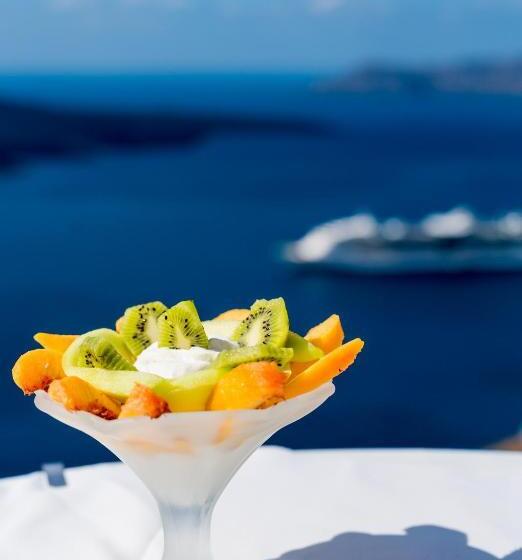 سوئیت جونیور با استخر, Kratiras View Luxury Suites