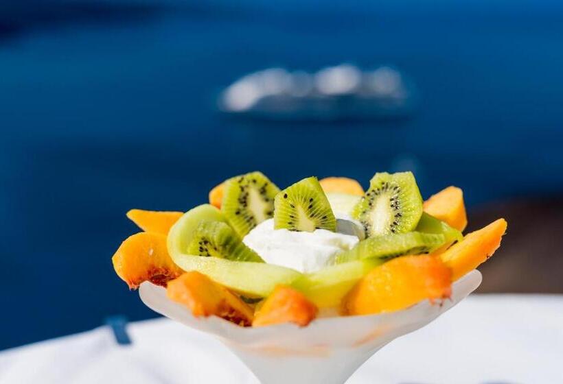 سوئیت جونیور با استخر, Kratiras View Luxury Suites