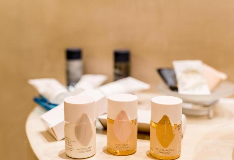 سوئیت جونیور با استخر, Kratiras View Luxury Suites