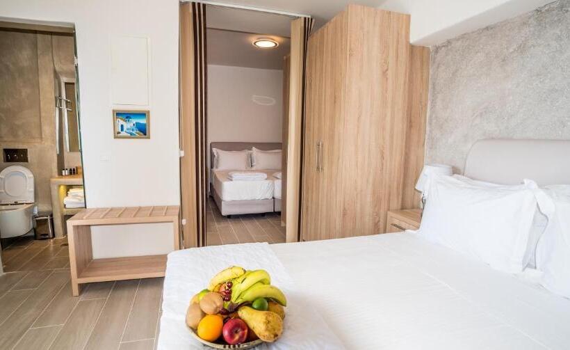 سوئیت دولوکس با چشم‌انداز, Kratiras View Luxury Suites